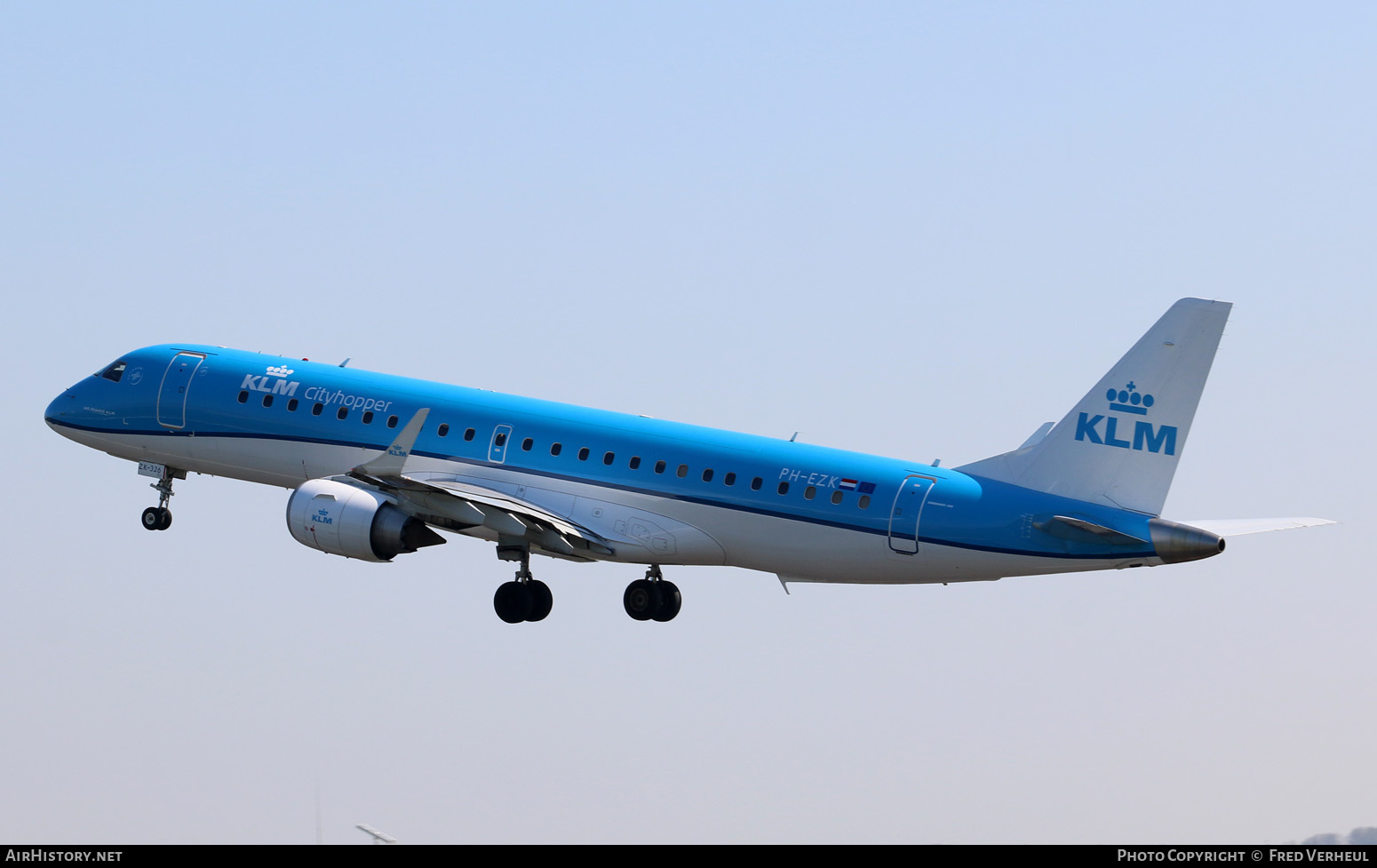 Aircraft Photo of PH-EZK | Embraer 190STD (ERJ-190-100STD) | KLM Cityhopper | AirHistory.net #350302