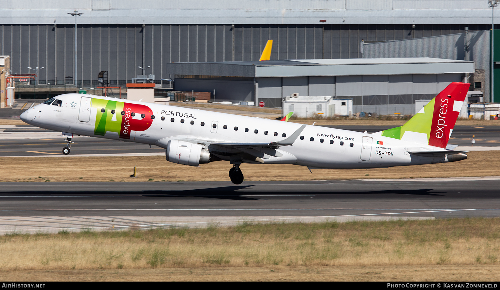 Aircraft Photo of CS-TPV | Embraer 190LR (ERJ-190-100LR) | TAP Portugal Express | AirHistory.net #350304