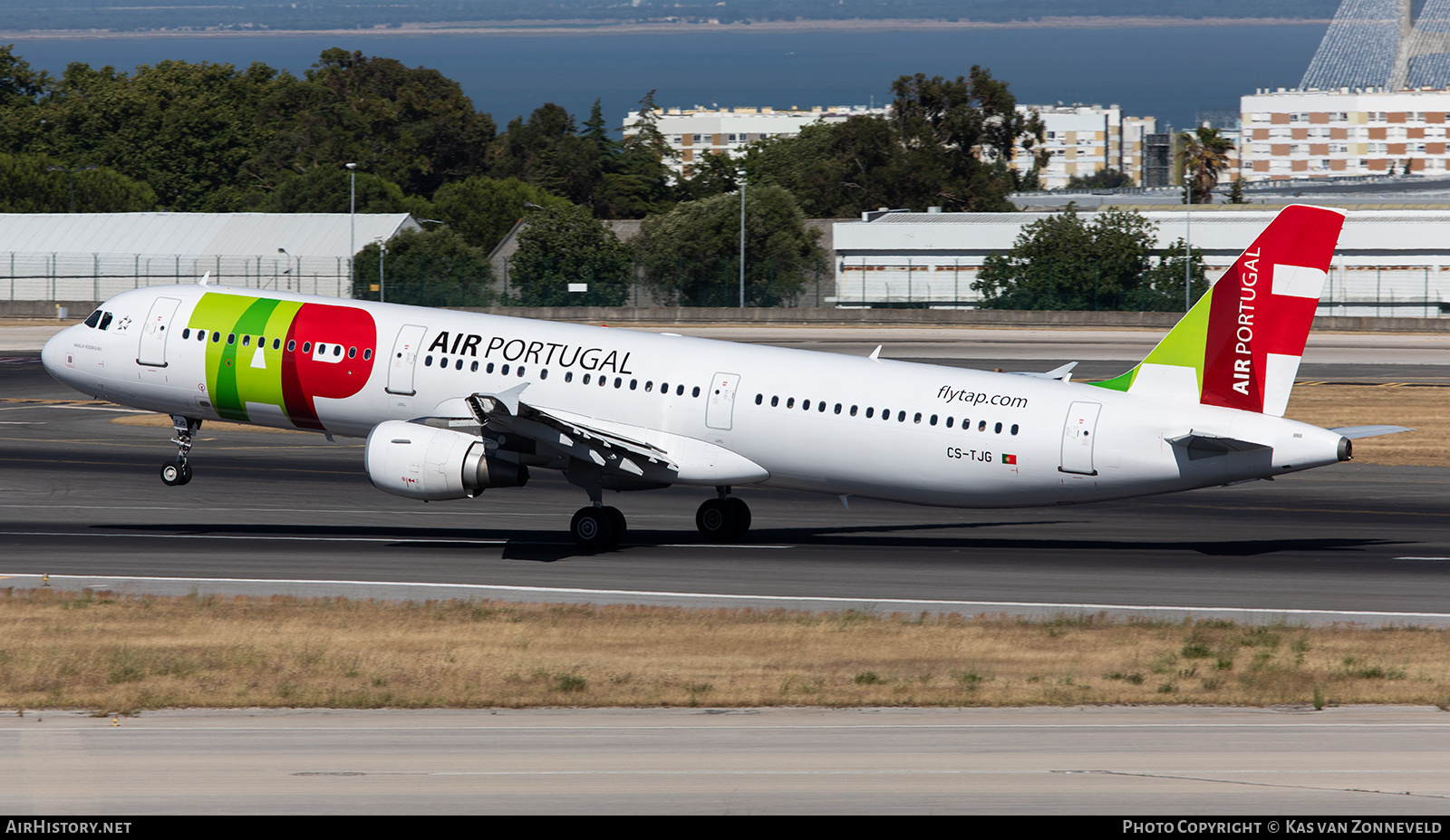 Aircraft Photo of CS-TJG | Airbus A321-211 | TAP Air Portugal | AirHistory.net #350306