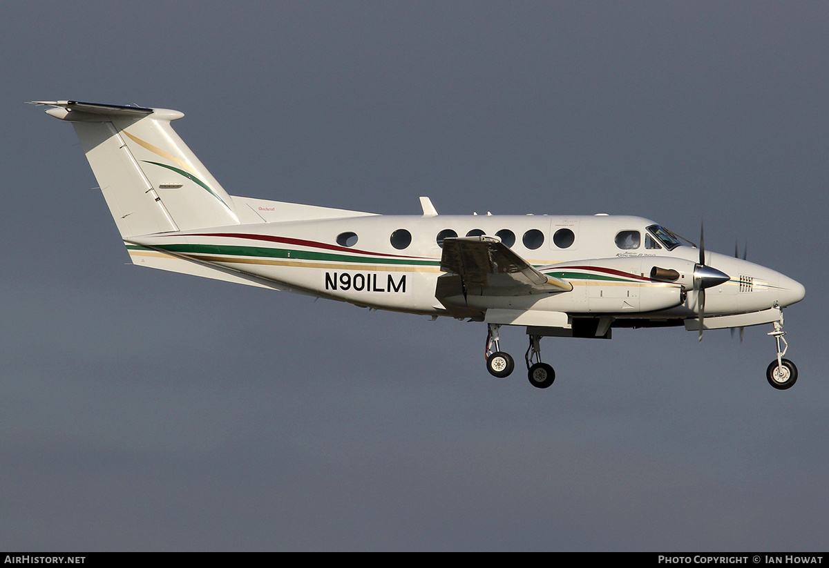 Aircraft Photo of N901LM | Raytheon B200 King Air | AirHistory.net #350315