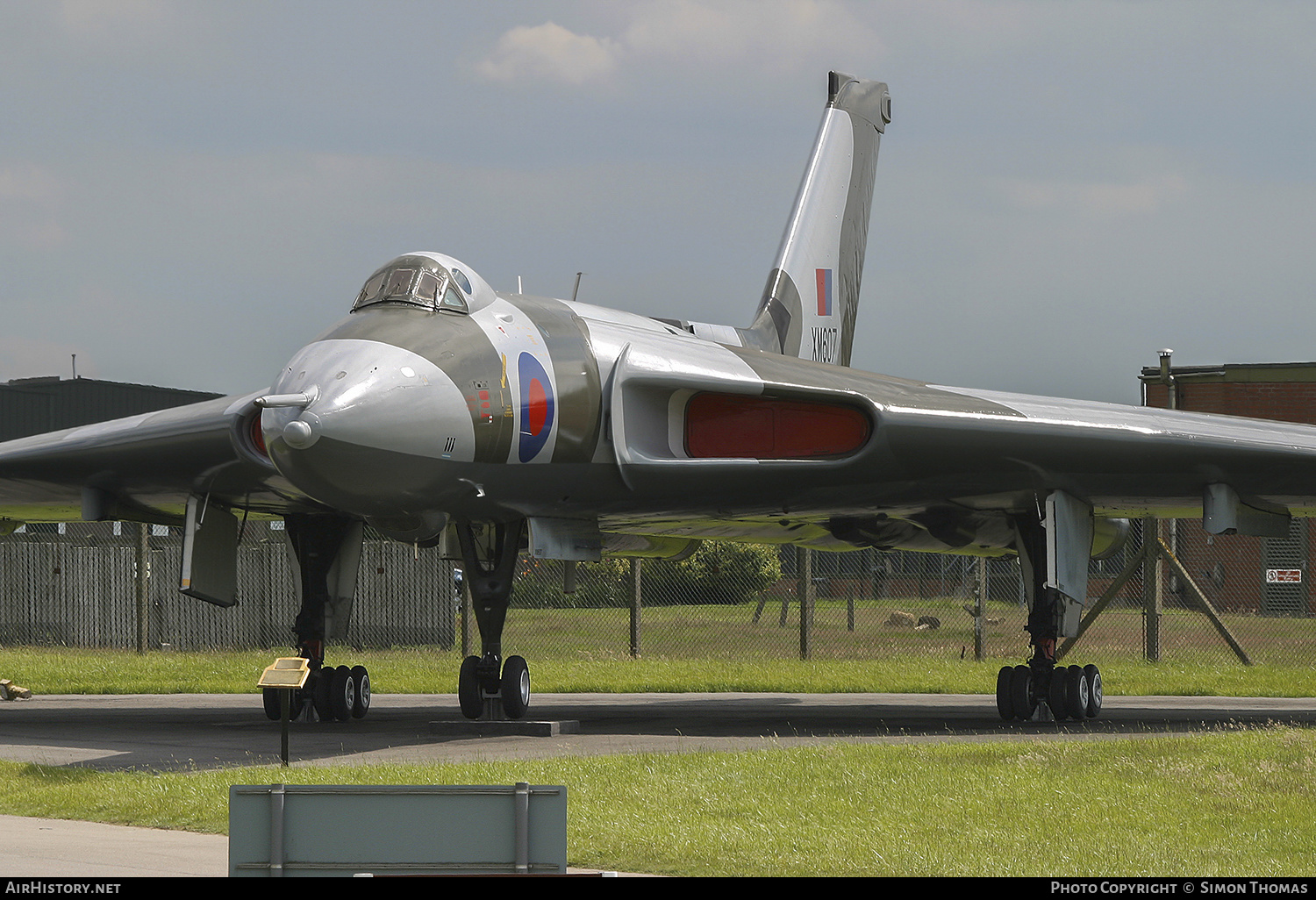 Aircraft Photo of XM607 | Avro 698 Vulcan B.2 | UK - Air Force | AirHistory.net #350397