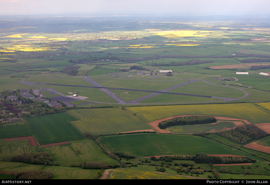 Airport photo of Little Rissington (EGVL) in England, United Kingdom | AirHistory.net #350429