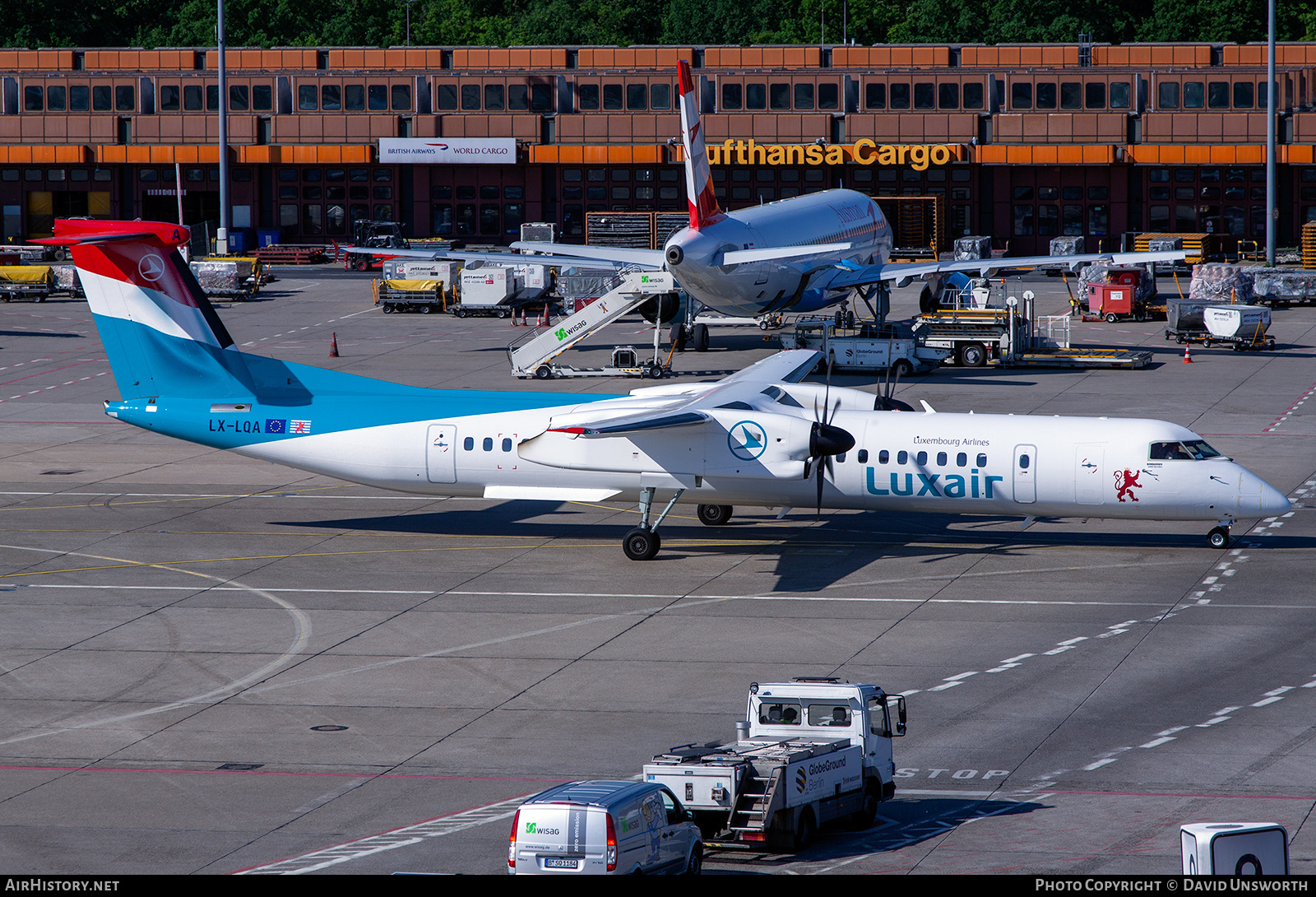Aircraft Photo of LX-LQA | Bombardier DHC-8-402 Dash 8 | Luxair | AirHistory.net #350460