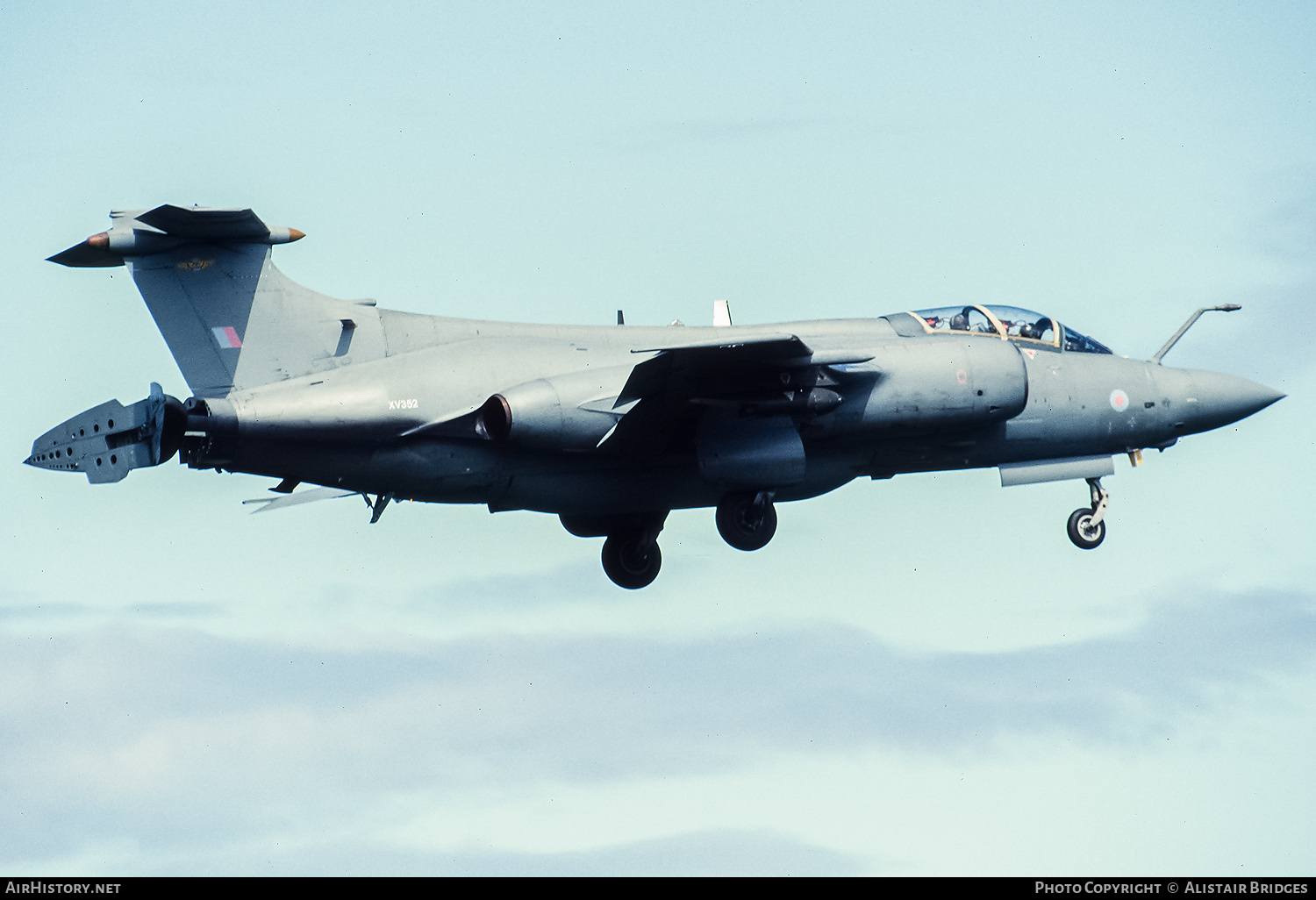 Aircraft Photo of XV352 | Hawker Siddeley Buccaneer S2B | UK - Air Force | AirHistory.net #350478