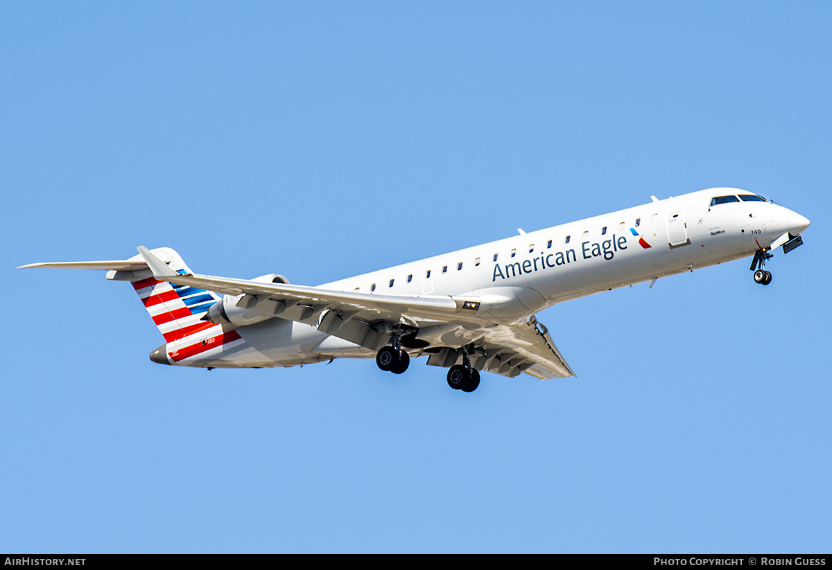 Aircraft Photo of N740SK | Bombardier CRJ-700 (CL-600-2C10) | American Eagle | AirHistory.net #350486