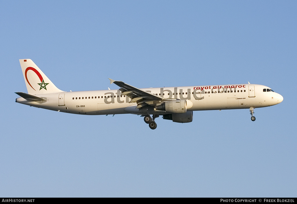 Aircraft Photo of CN-RNX | Airbus A321-211 | Atlas Blue | AirHistory.net #350561