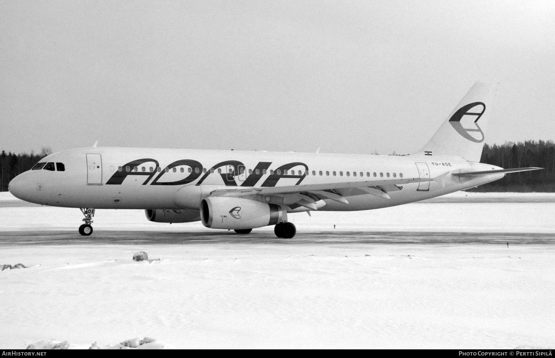 Aircraft Photo of YU-AOE | Airbus A320-231 | Adria Airways | AirHistory.net #350588