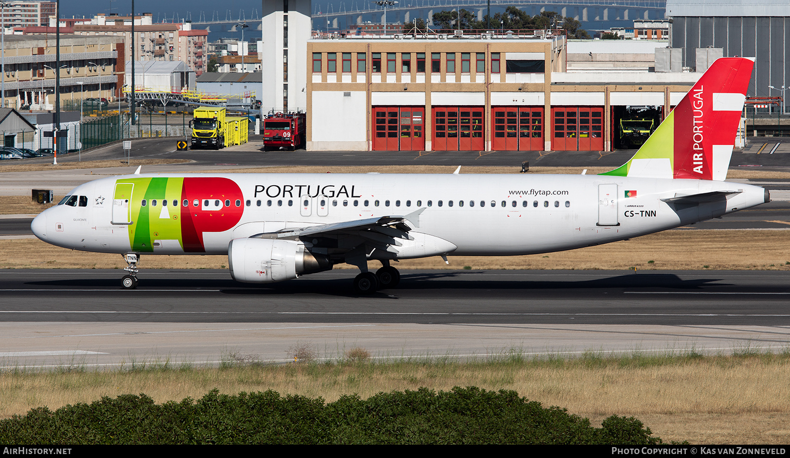 Aircraft Photo of CS-TNN | Airbus A320-214 | TAP Portugal | AirHistory.net #350590