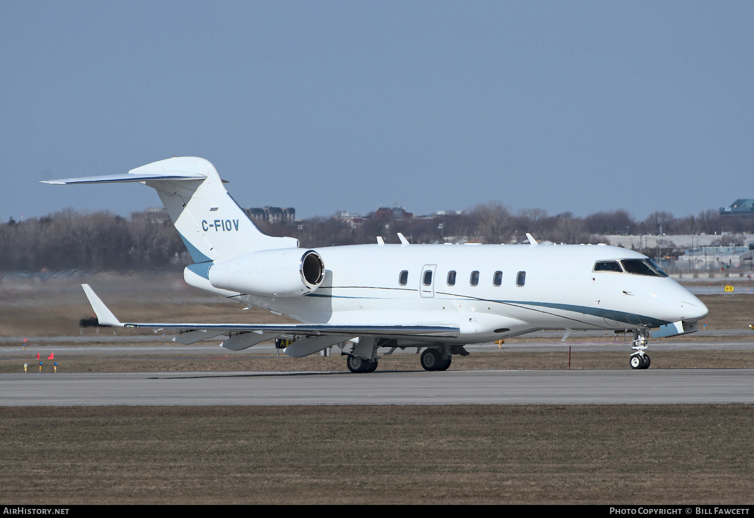 Aircraft Photo of C-FIOV | Bombardier Challenger 300 (BD-100-1A10) | AirHistory.net #350706