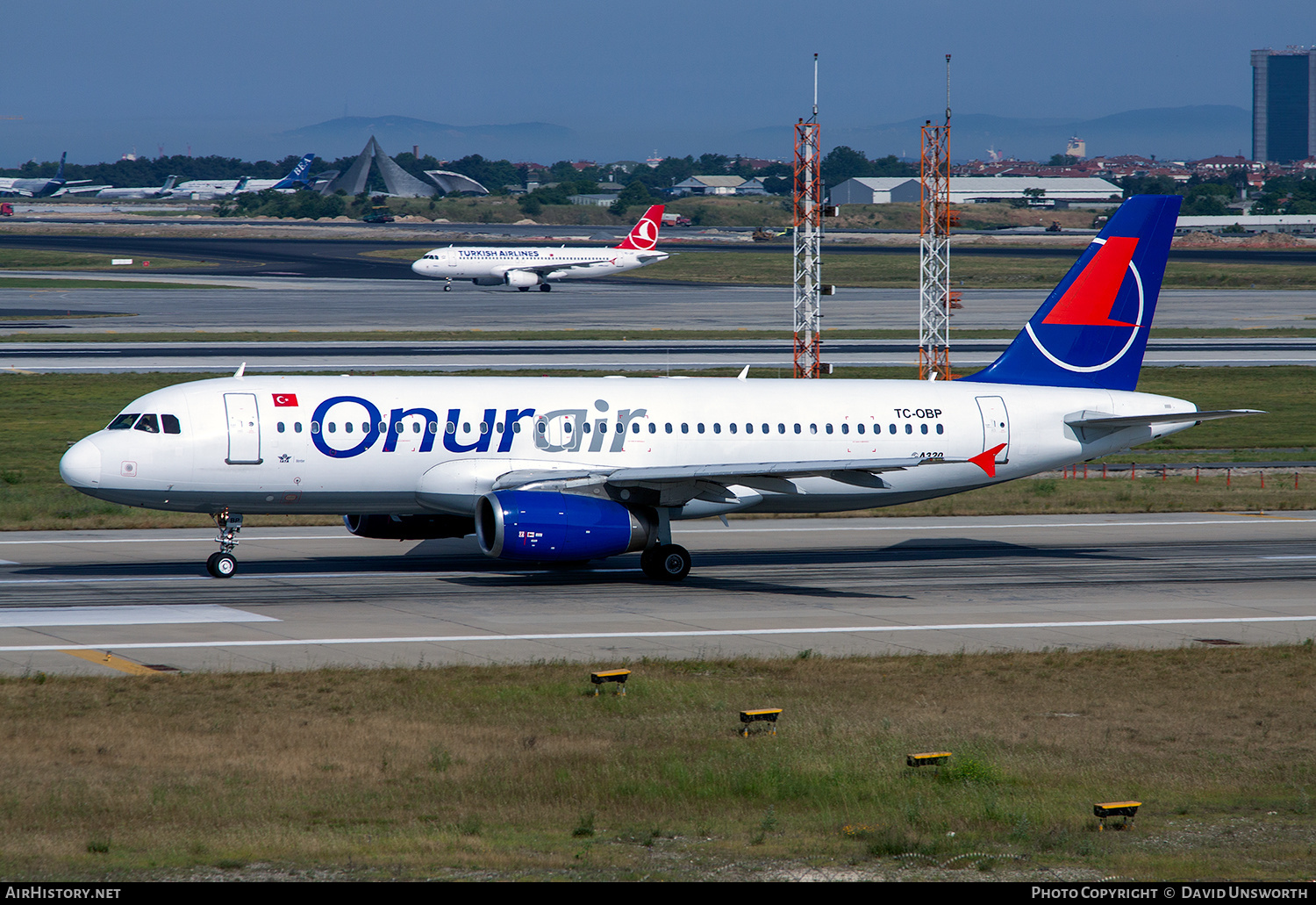 Aircraft Photo of TC-OBP | Airbus A320-232 | Onur Air | AirHistory.net #350710