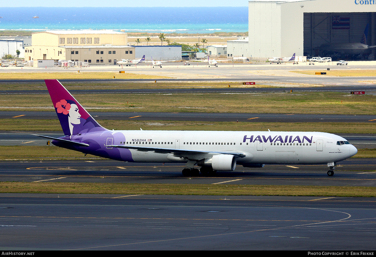Aircraft Photo of N582HA | Boeing 767-33A/ER | Hawaiian Airlines | AirHistory.net #350787