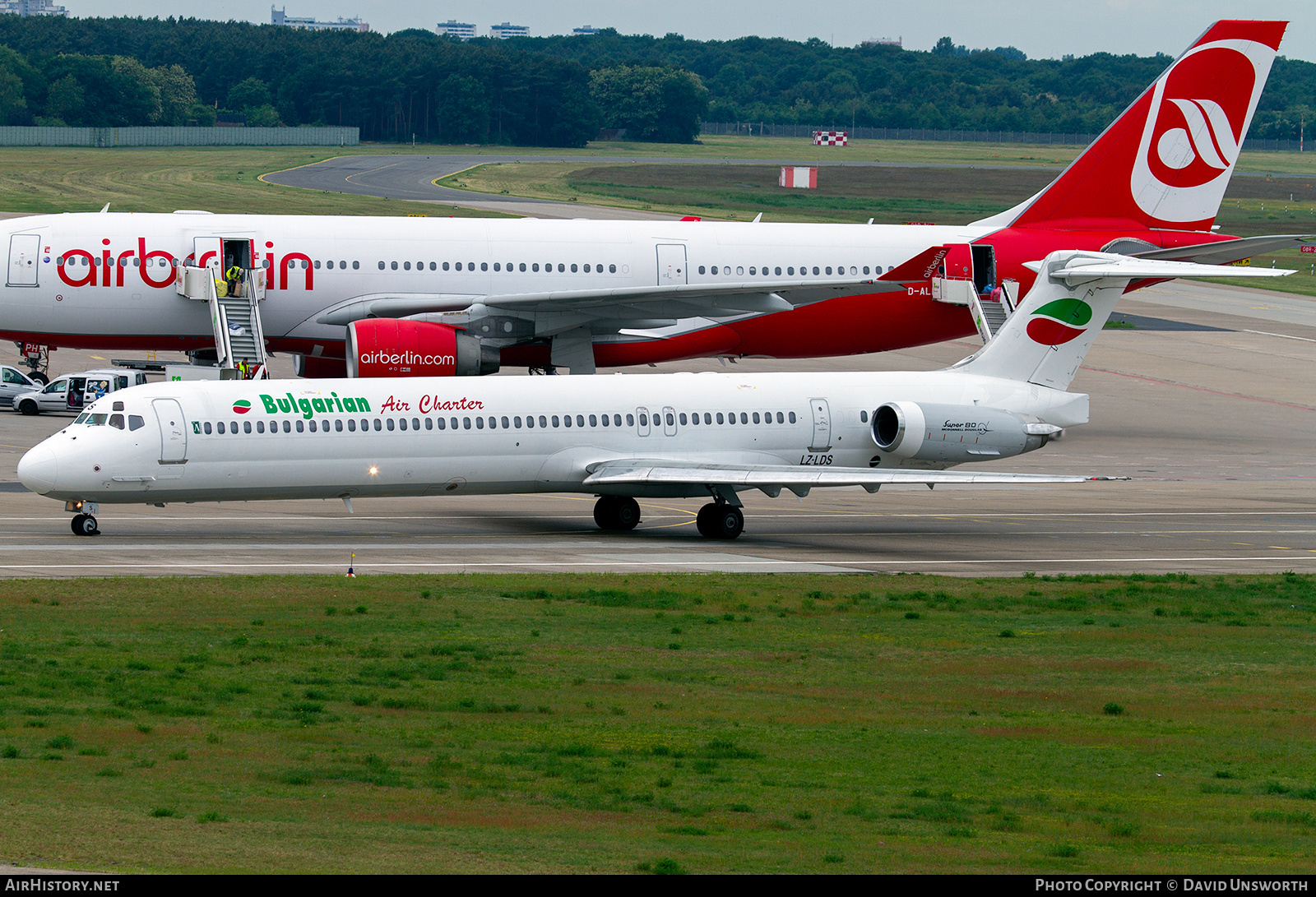 Aircraft Photo of LZ-LDS | McDonnell Douglas MD-83 (DC-9-83) | Bulgarian Air Charter | AirHistory.net #350795