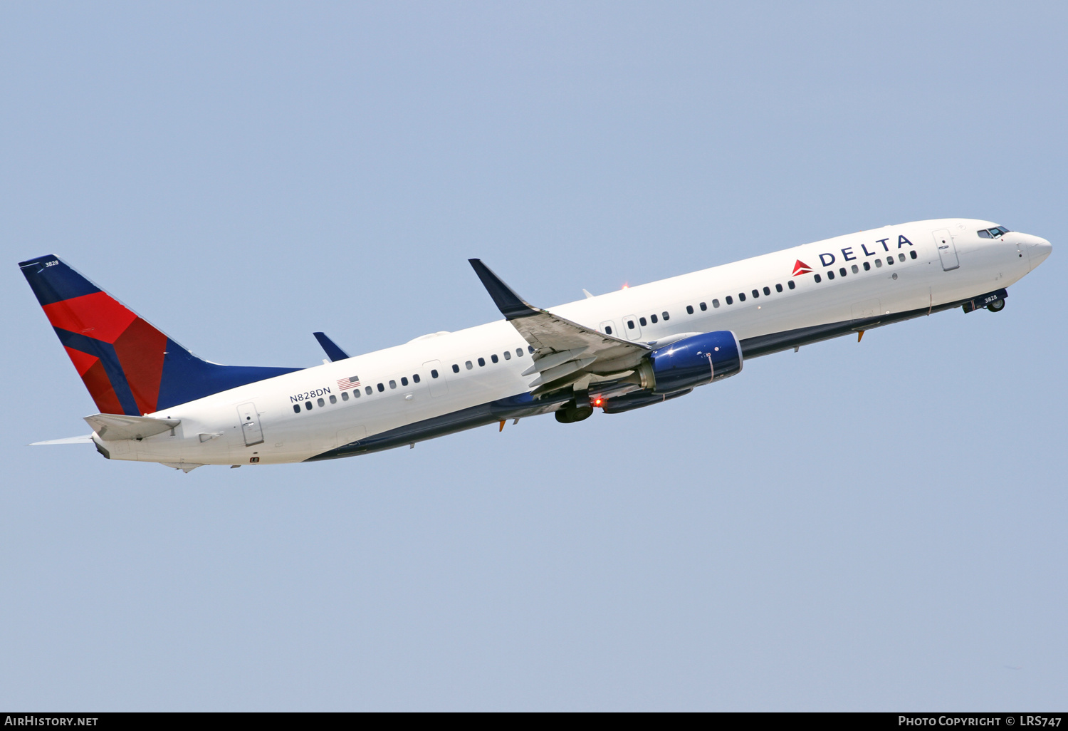 Aircraft Photo of N828DN | Boeing 737-932/ER | Delta Air Lines | AirHistory.net #350877