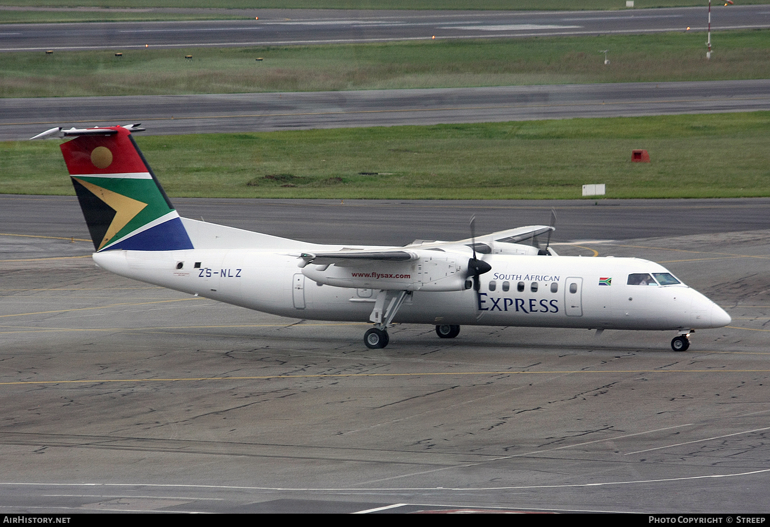 Aircraft Photo of ZS-NLZ | Bombardier DHC-8-315Q Dash 8 | South African Express Airways - SA Express | AirHistory.net #350931