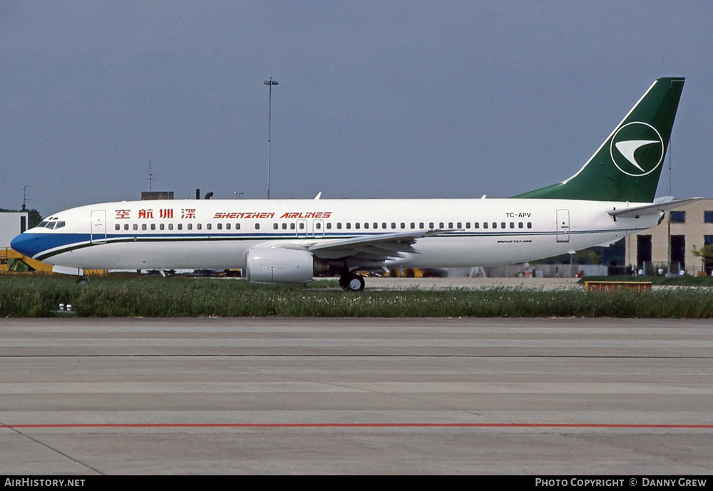 Aircraft Photo of TC-APV | Boeing 737-86N | Shenzhen Airlines | AirHistory.net #351008