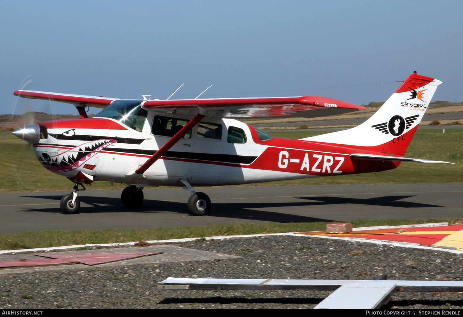 Aircraft Photo of G-AZRZ | Cessna U206F Stationair | Cornish Parachute Club | AirHistory.net #351082