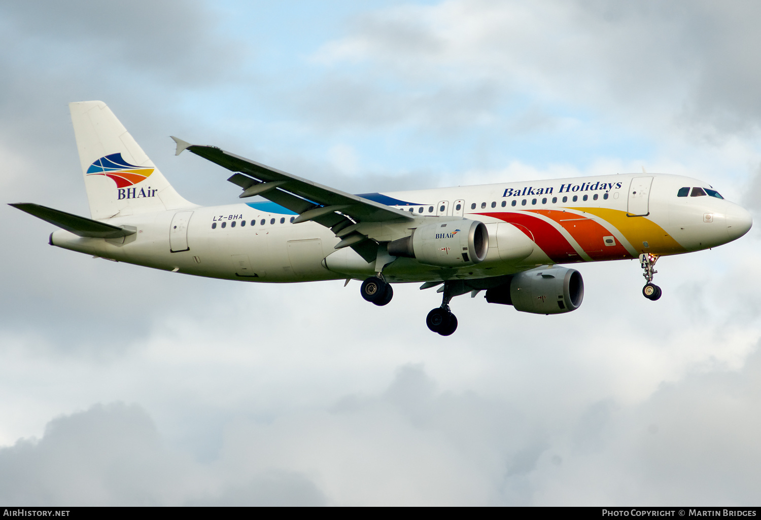 Aircraft Photo of LZ-BHA | Airbus A320-211 | Balkan Holidays Air - BH Air | AirHistory.net #351095