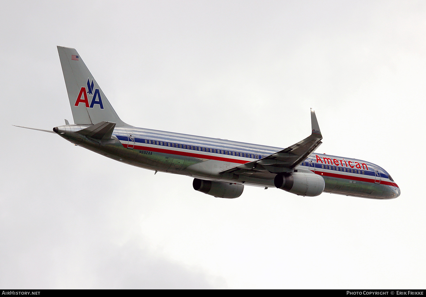 Aircraft Photo of N692AA | Boeing 757-223 | American Airlines | AirHistory.net #351136