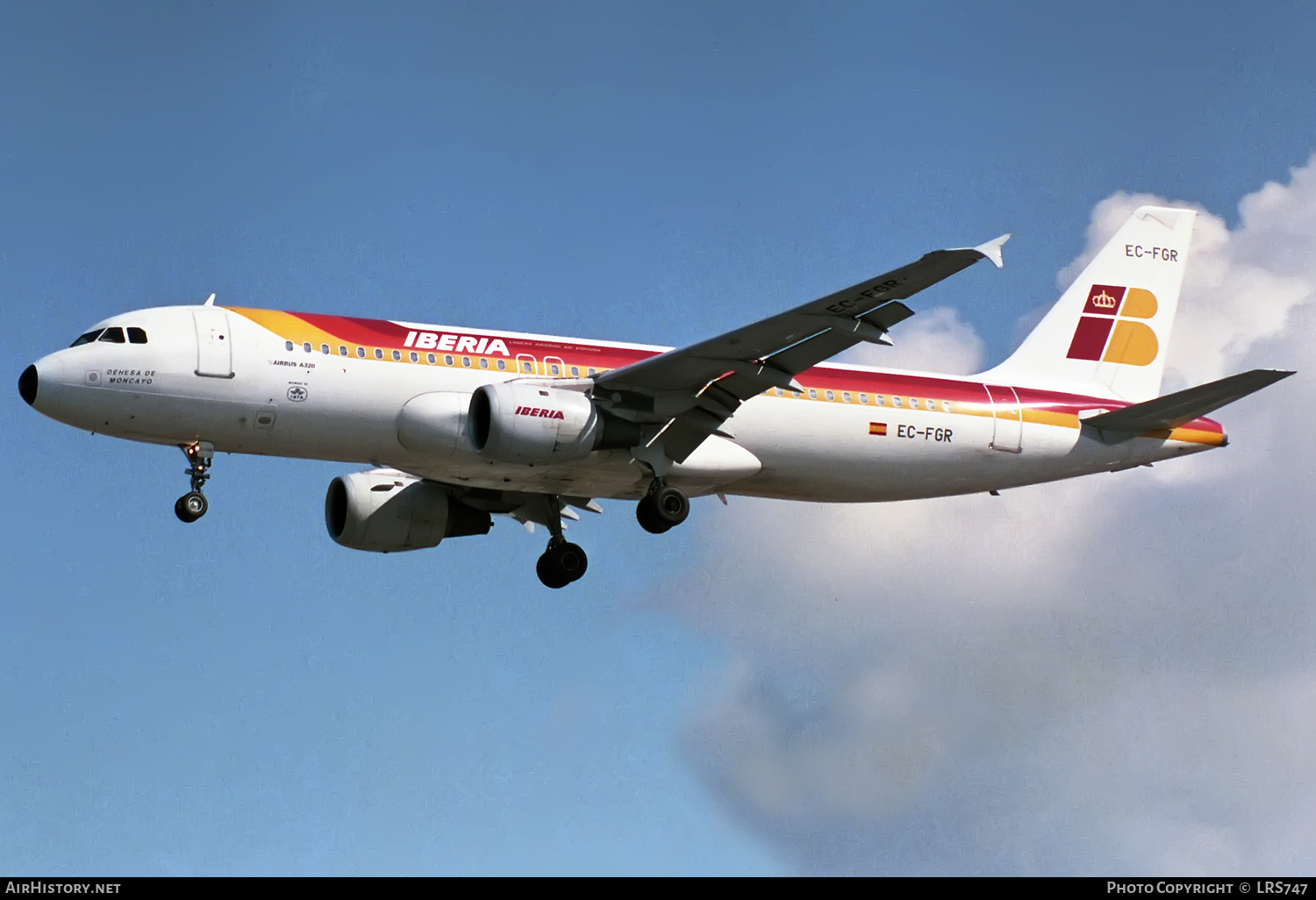 Aircraft Photo of EC-FGR | Airbus A320-211 | Iberia | AirHistory.net #351177
