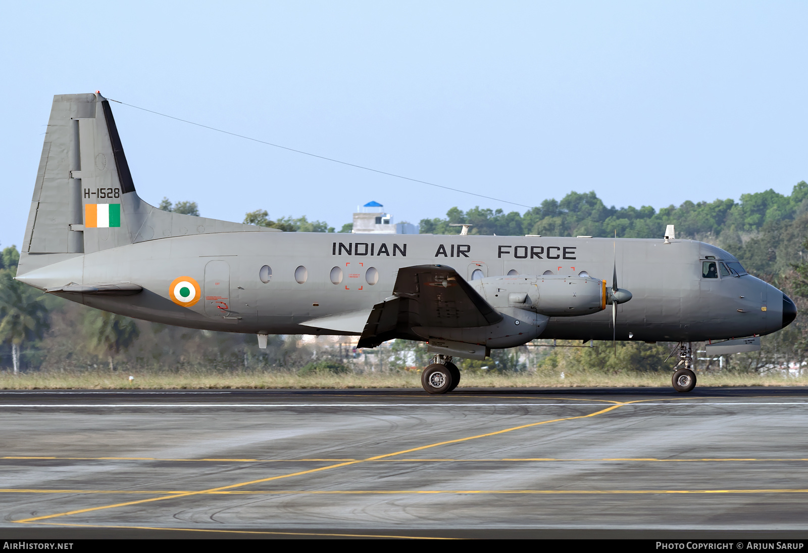 Aircraft Photo of H-1528 | Hindustan HAL-748 Srs2/247 | India - Air Force | AirHistory.net #351257