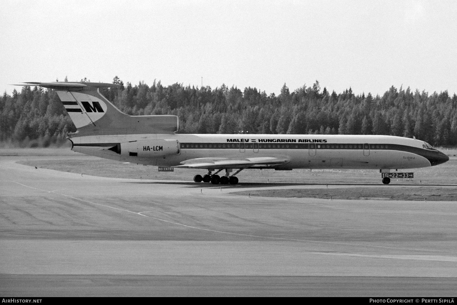 Aircraft Photo of HA-LCM | Tupolev Tu-154B-2 | Malév - Hungarian Airlines | AirHistory.net #351287