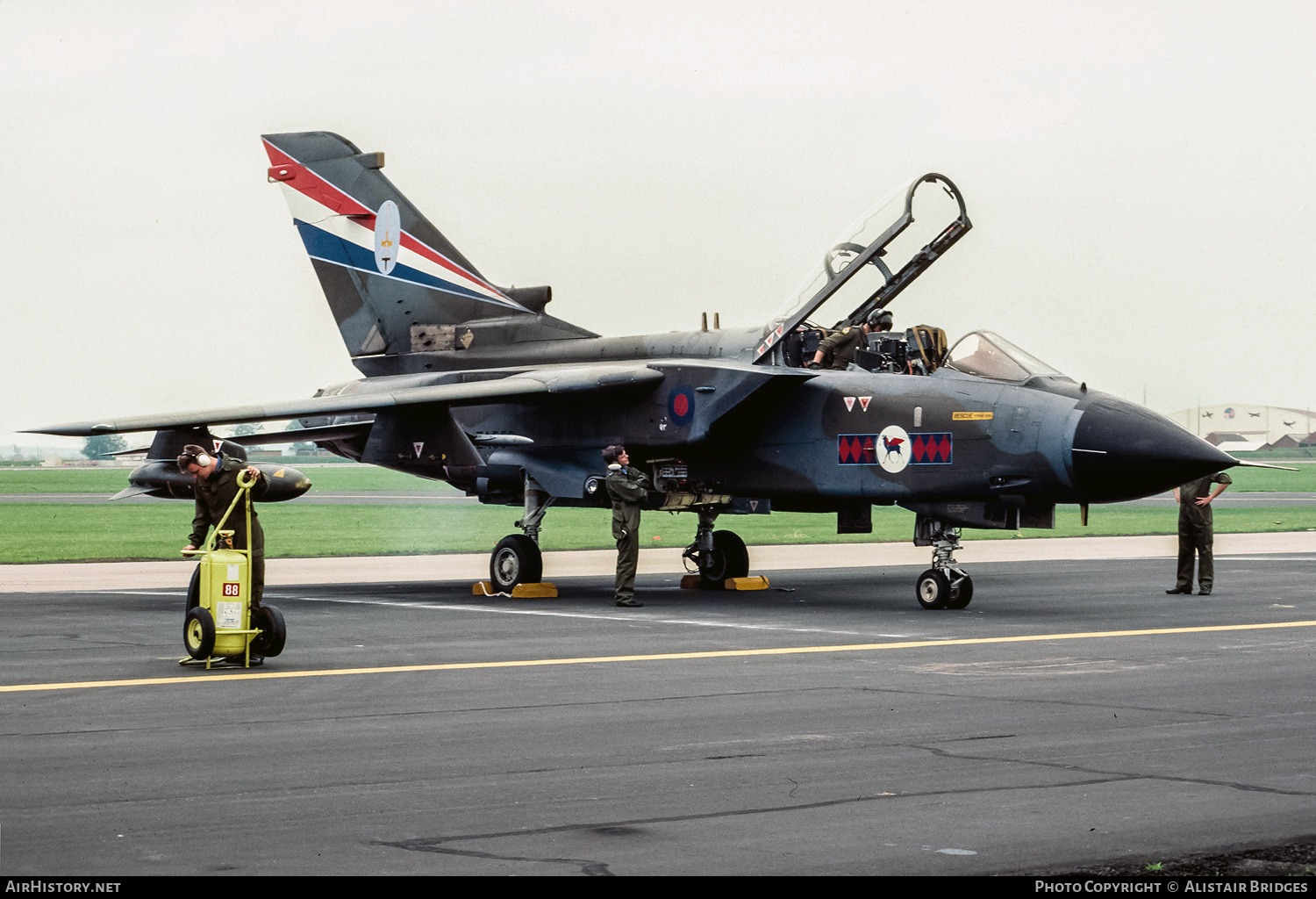 Aircraft Photo of ZA556 | Panavia Tornado GR1 | UK - Air Force | AirHistory.net #351371