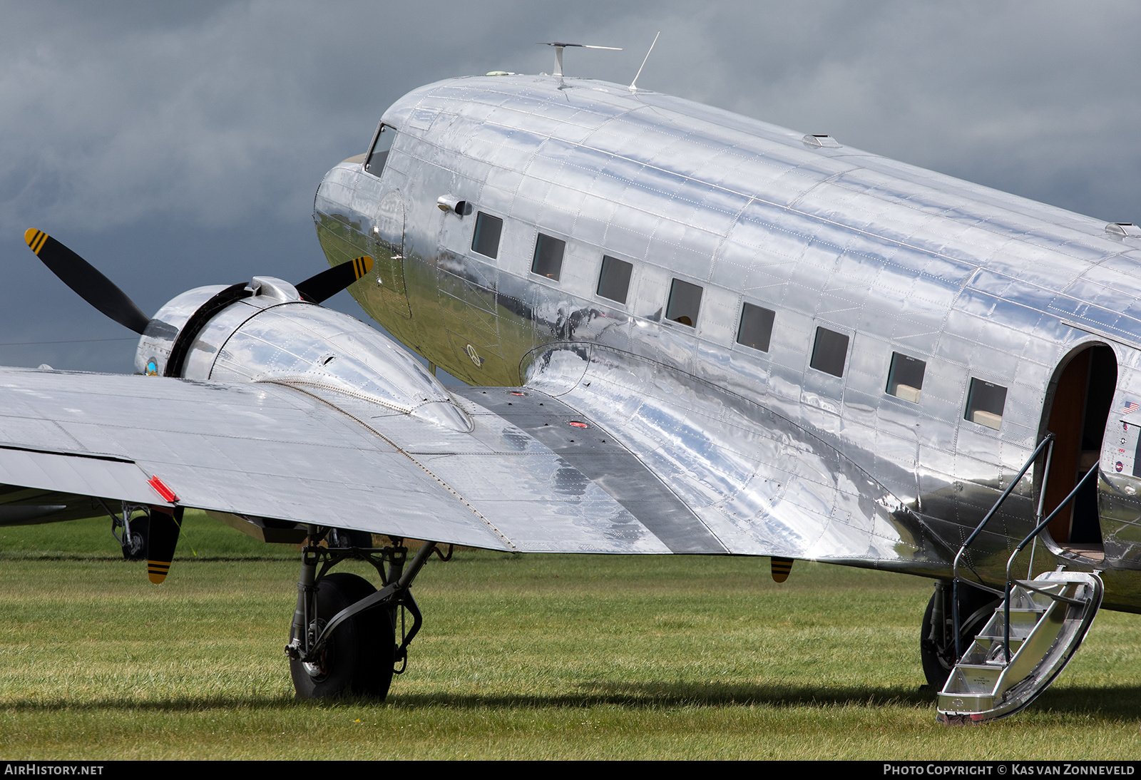 Aircraft Photo of N18121 / 256630 | Douglas DC-3A | USA - Air Force | AirHistory.net #351539