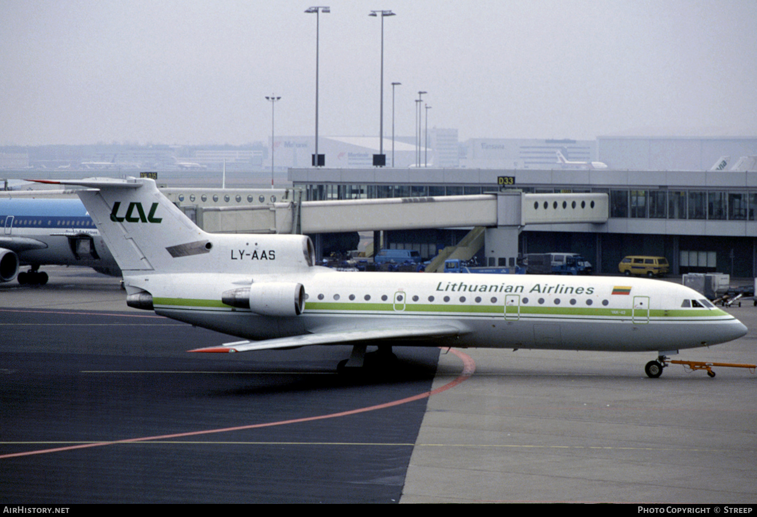 Aircraft Photo of LY-AAS | Yakovlev Yak-42D | Lithuanian Airlines | AirHistory.net #351761