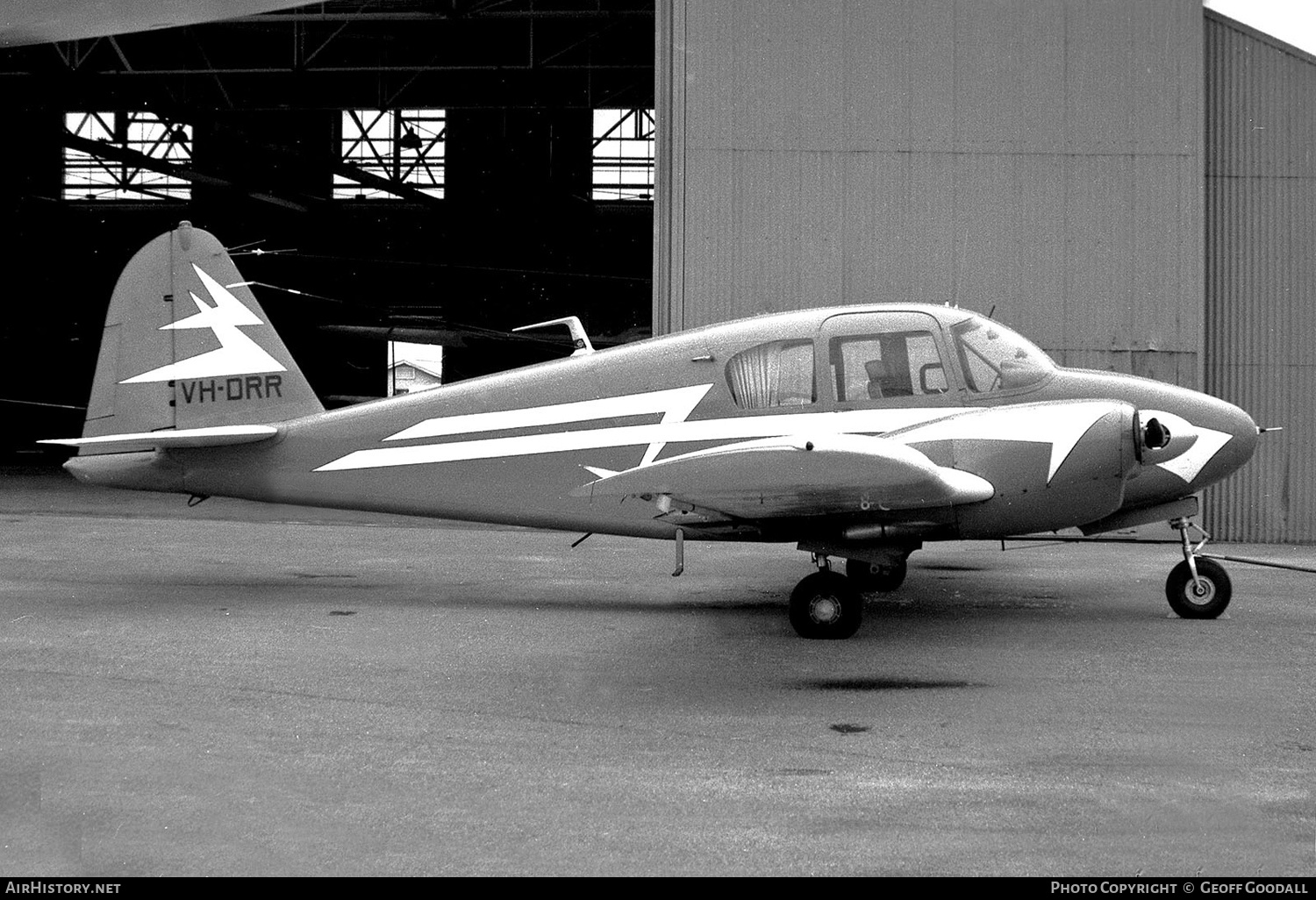 Aircraft Photo of VH-DRR | Piper PA-23-160 Apache | AirHistory.net #351898