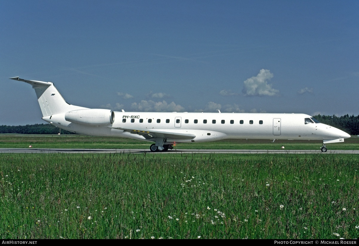 Aircraft Photo of PH-RXC | Embraer ERJ-145LR (EMB-145LR) | AirHistory.net #351961