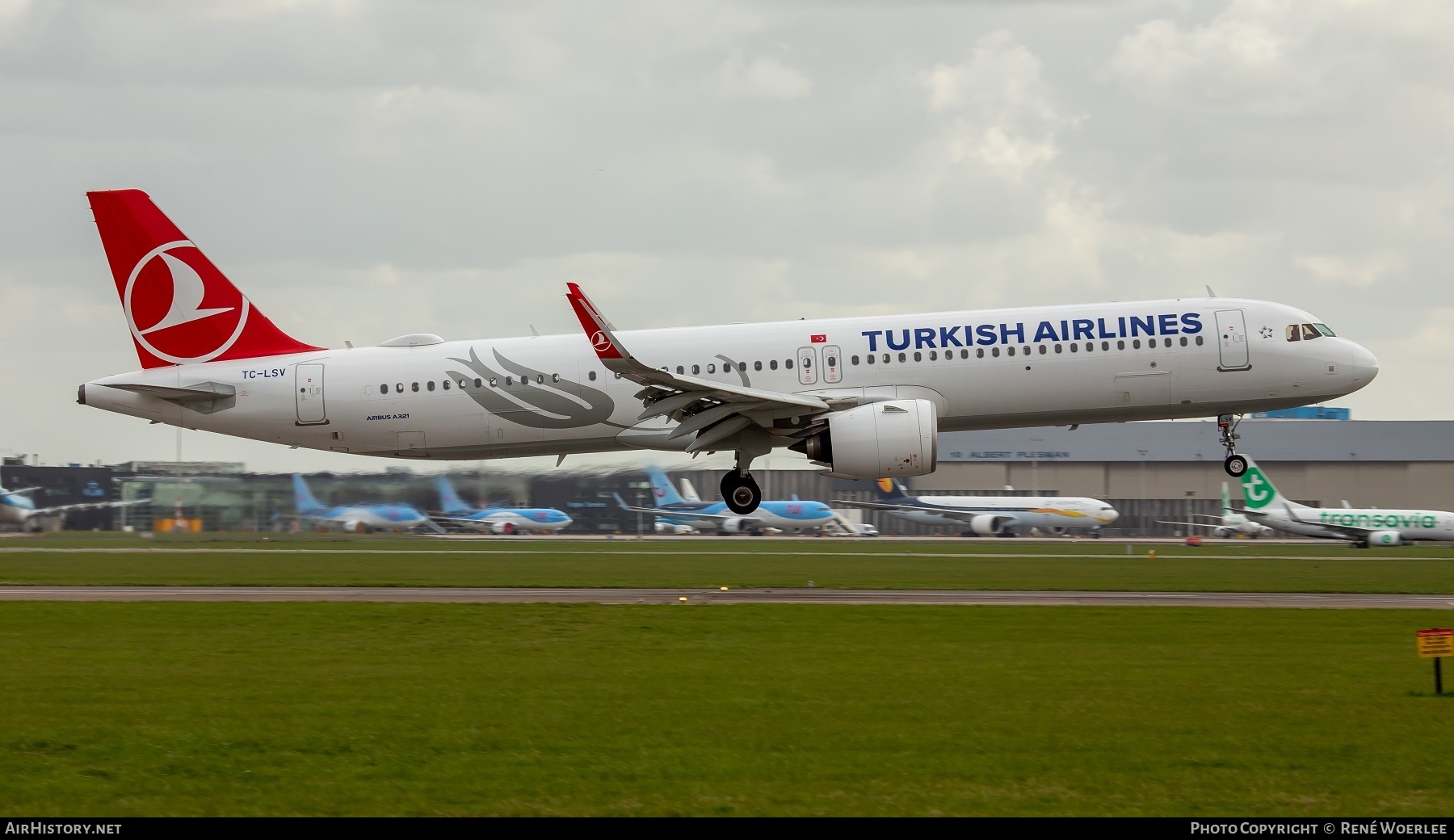 Aircraft Photo of TC-LSV | Airbus A321-271NX | Turkish Airlines | AirHistory.net #352016