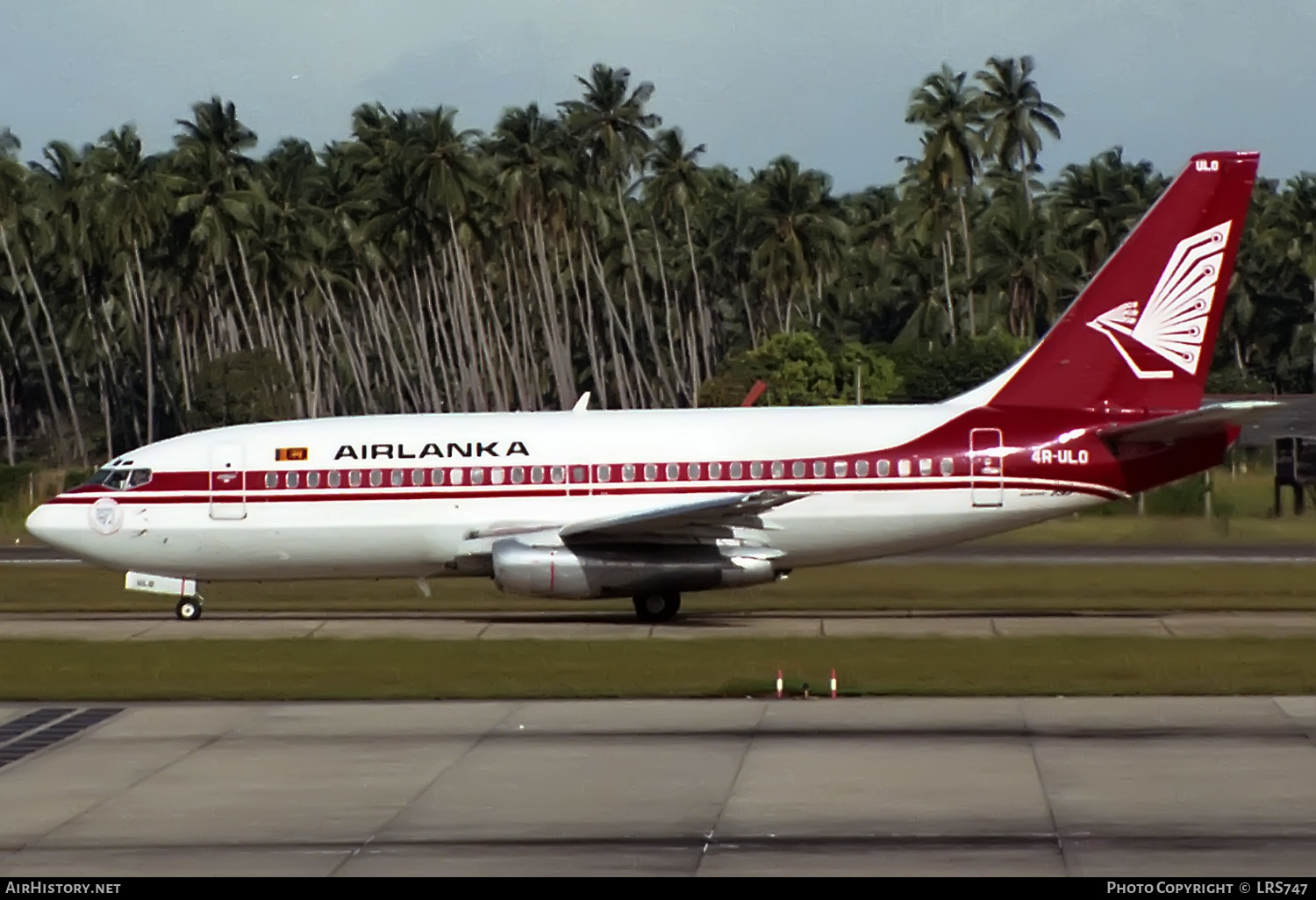 Aircraft Photo of 4R-ULO | Boeing 737-266/Adv | AirLanka | AirHistory.net #352030