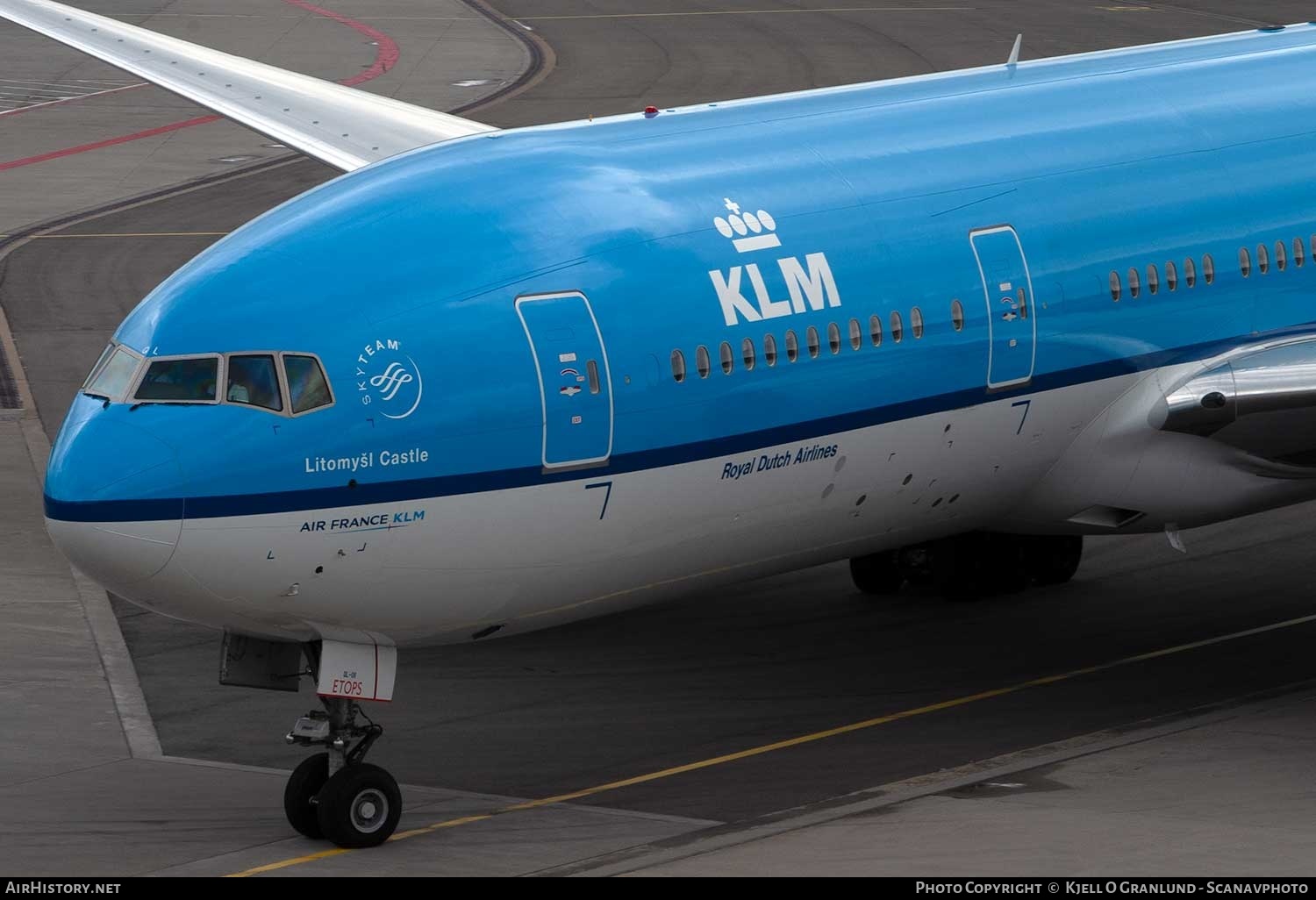 Aircraft Photo of PH-BQL | Boeing 777-206/ER | KLM - Royal Dutch Airlines | AirHistory.net #352211