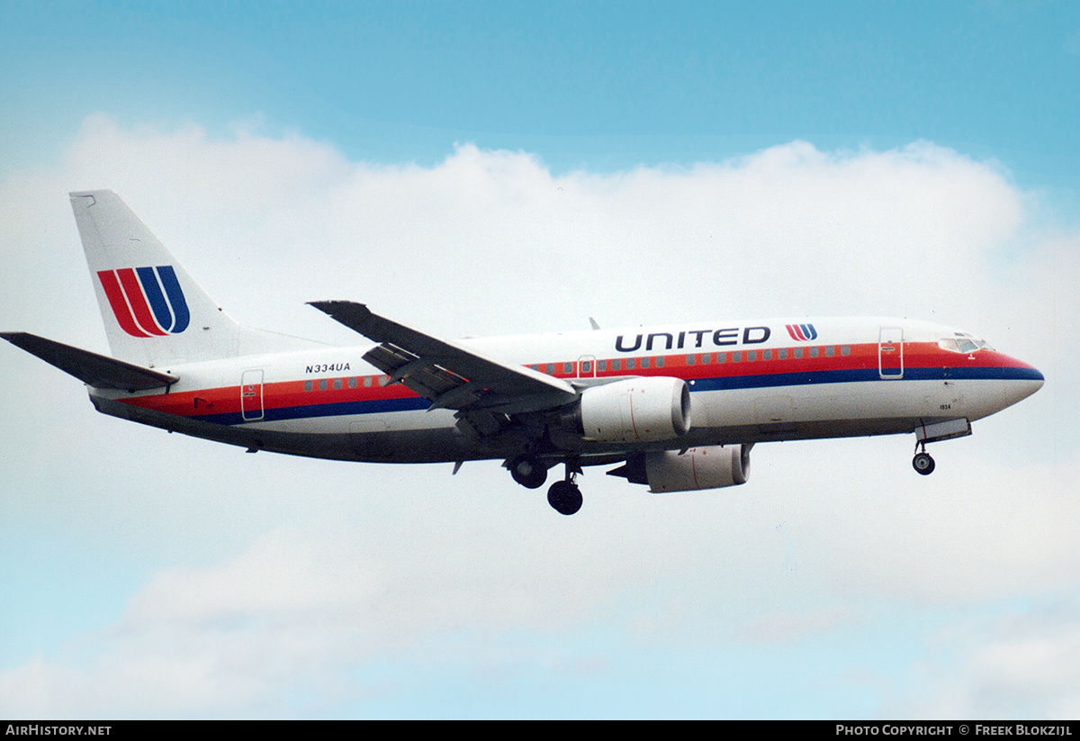 Aircraft Photo of N334UA | Boeing 737-322 | United Airlines | AirHistory.net #352235