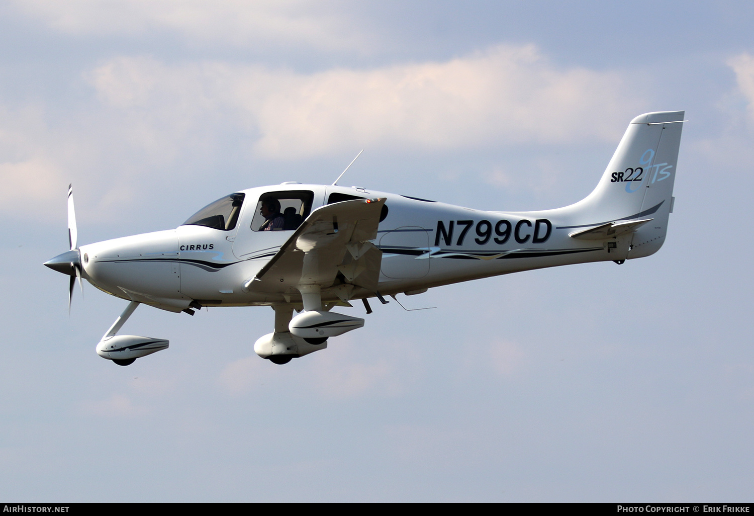 Aircraft Photo of N799CD | Cirrus SR-22 G2-GTS | AirHistory.net #352326