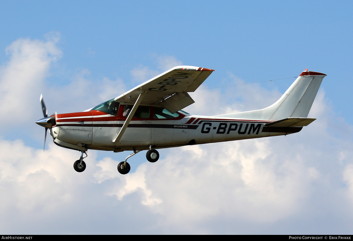 Aircraft Photo of G-BPUM | Cessna R182 Skylane RG | AirHistory.net #352336