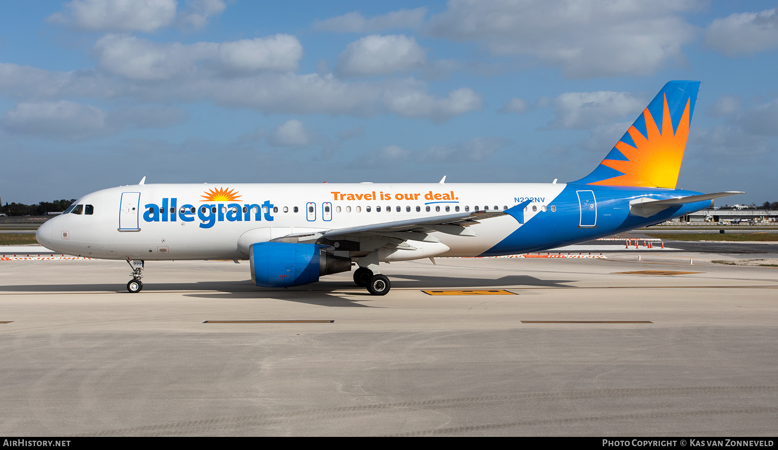 Aircraft Photo of N222NV | Airbus A320-214 | Allegiant Air | AirHistory.net #352391