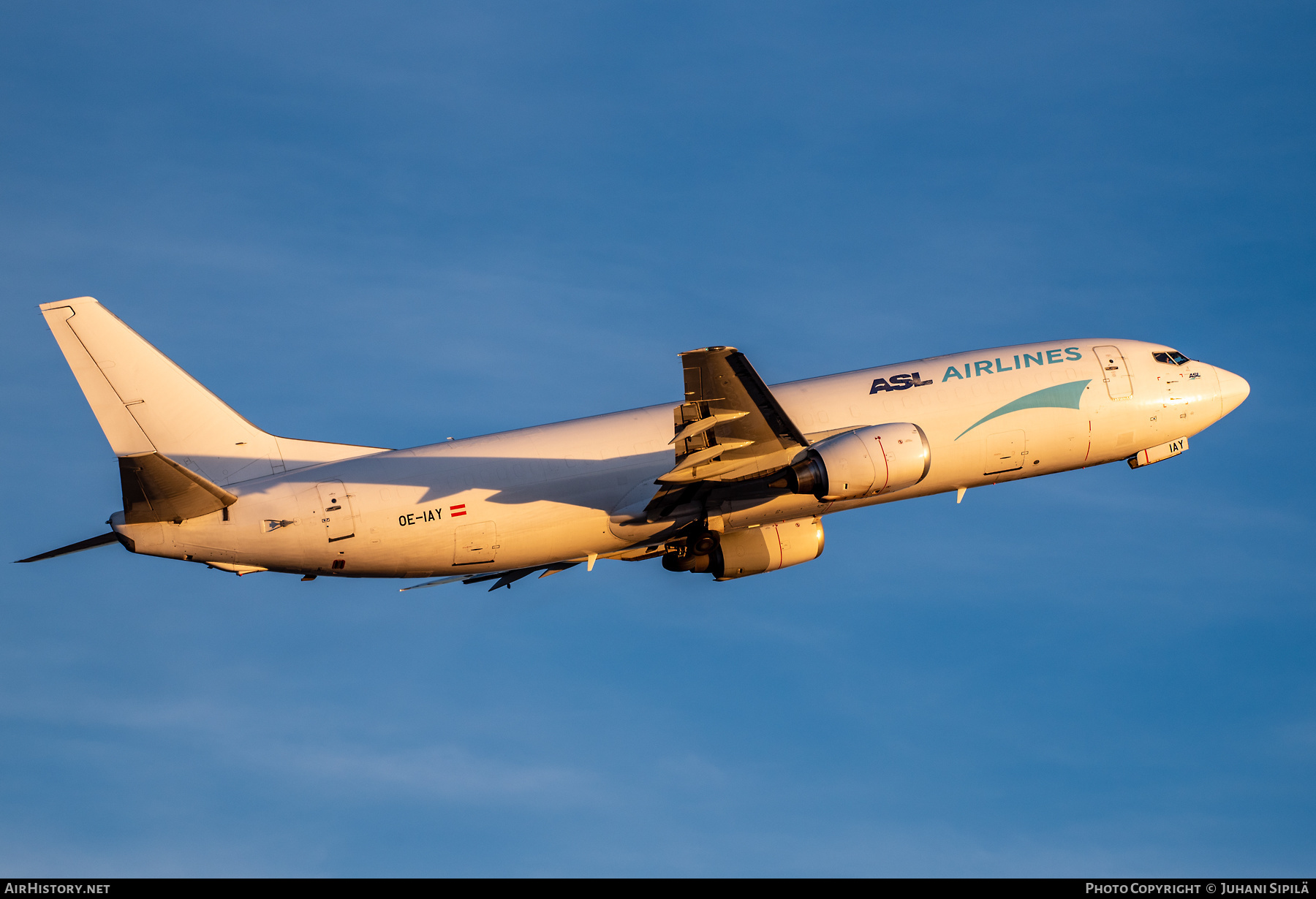 Aircraft Photo of OE-IAY | Boeing 737-4Q8(SF) | ASL Airlines | AirHistory.net #352667