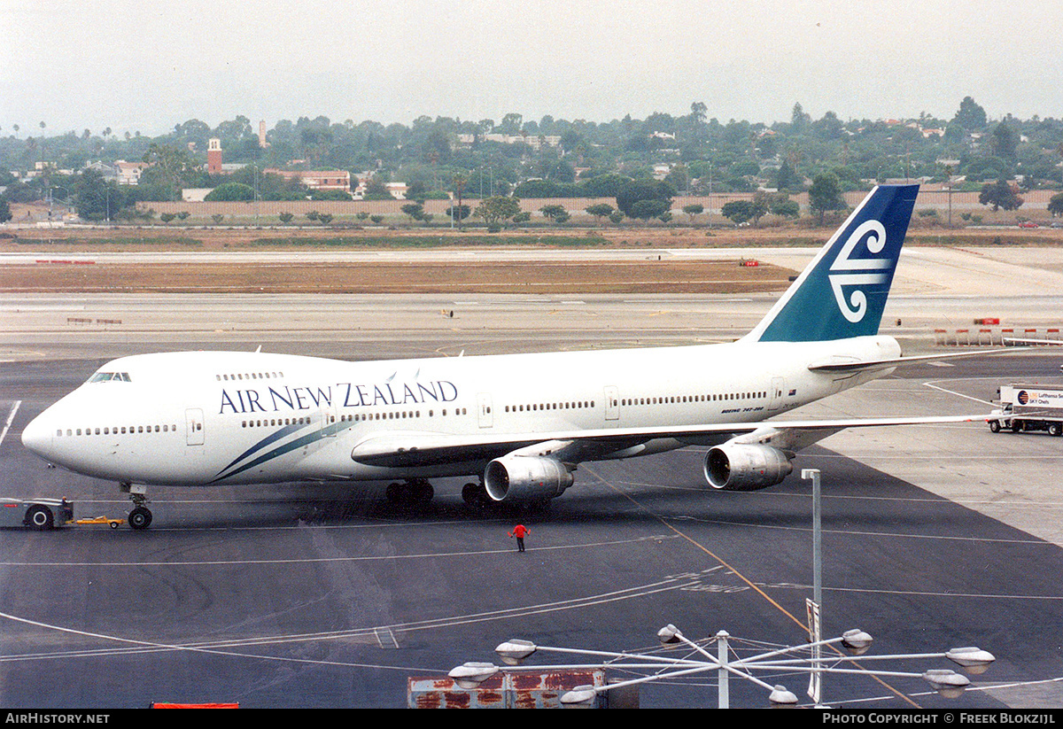 Aircraft Photo of ZK-NZY | Boeing 747-219B | Air New Zealand | AirHistory.net #352794