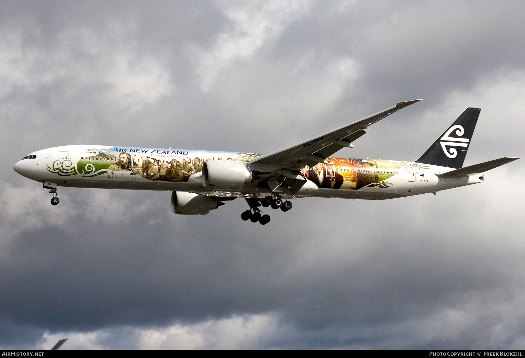 Aircraft Photo of ZK-OKP | Boeing 777-319/ER | Air New Zealand | AirHistory.net #352997