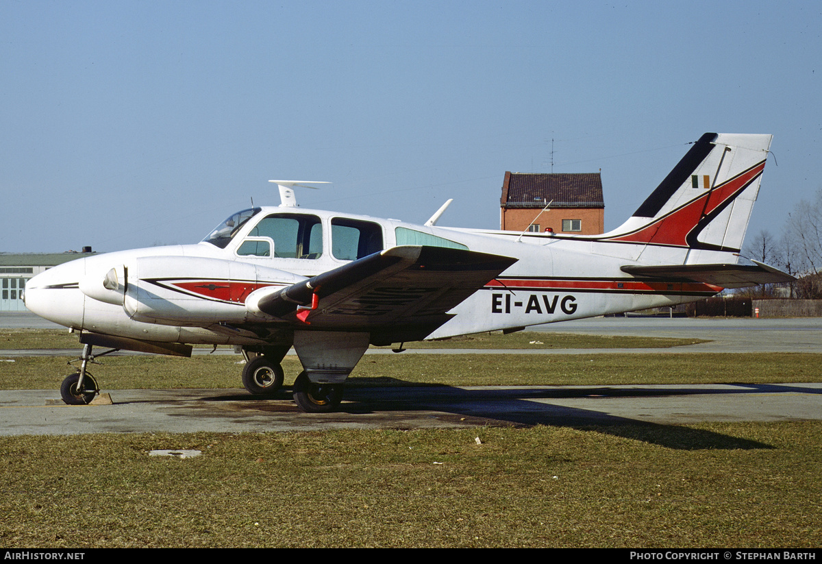 Aircraft Photo of EI-AVG | Beech 55 Baron (95-55) | AirHistory.net #353050