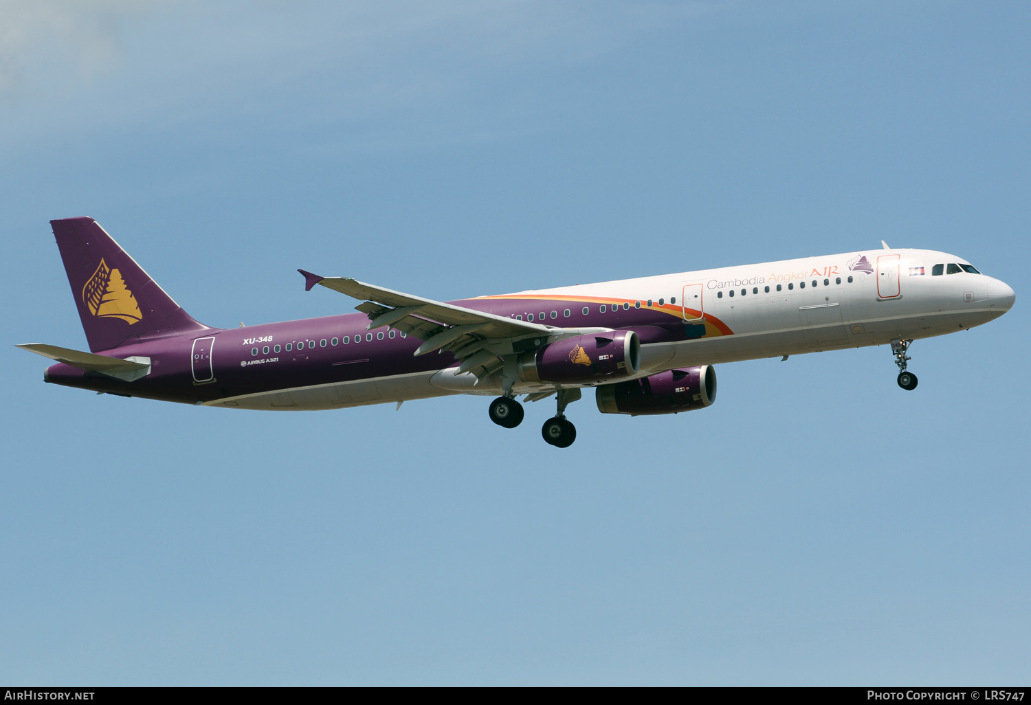 Aircraft Photo of XU-348 | Airbus A321-231 | Cambodia Angkor Air | AirHistory.net #353244