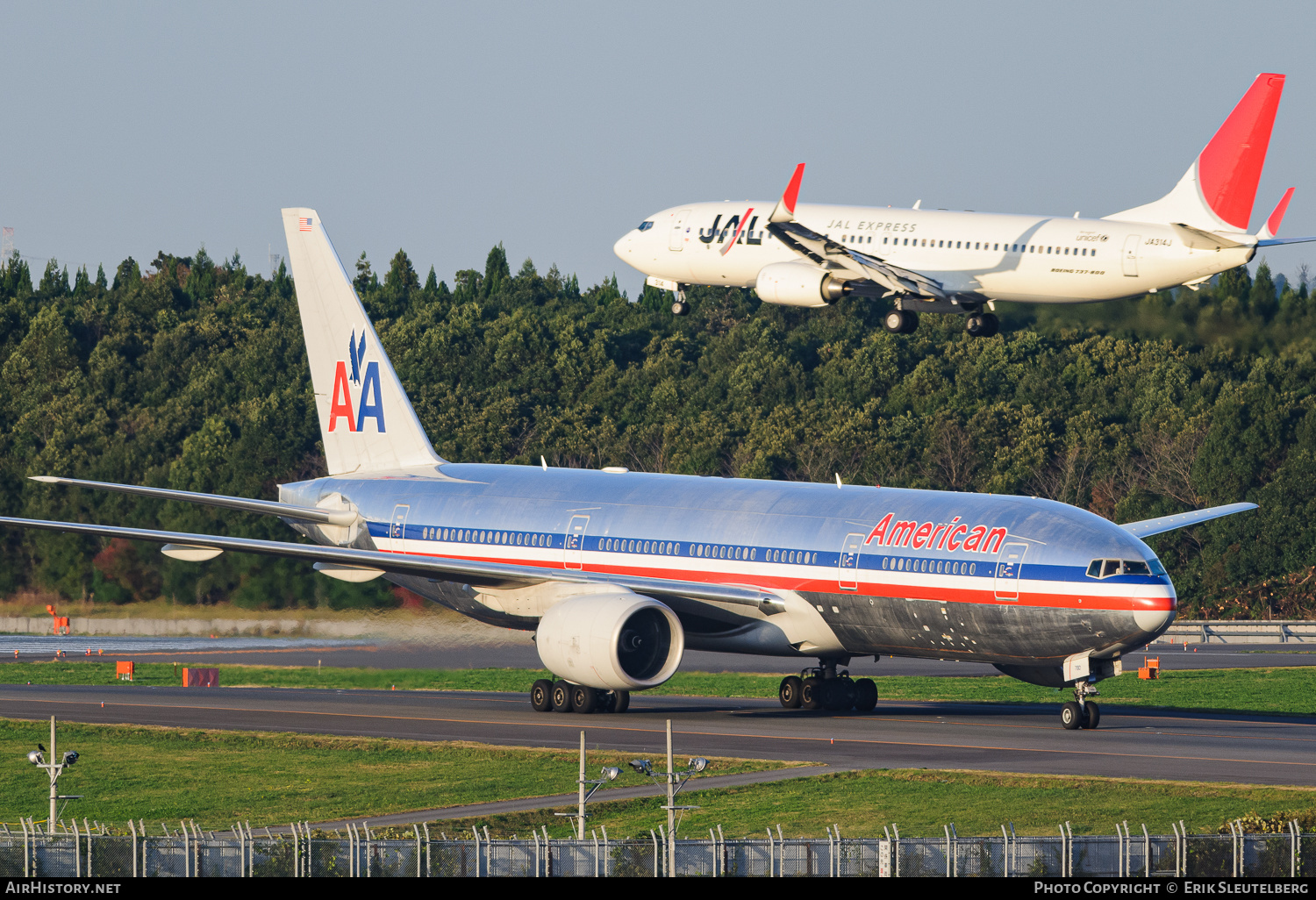 Aircraft Photo of N795AN | Boeing 777-223/ER | American Airlines | AirHistory.net #353281