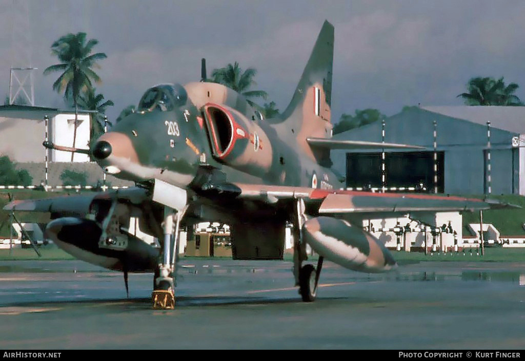 Aircraft Photo of NZ6203 | Douglas A-4K Skyhawk | New Zealand - Air Force | AirHistory.net #353306