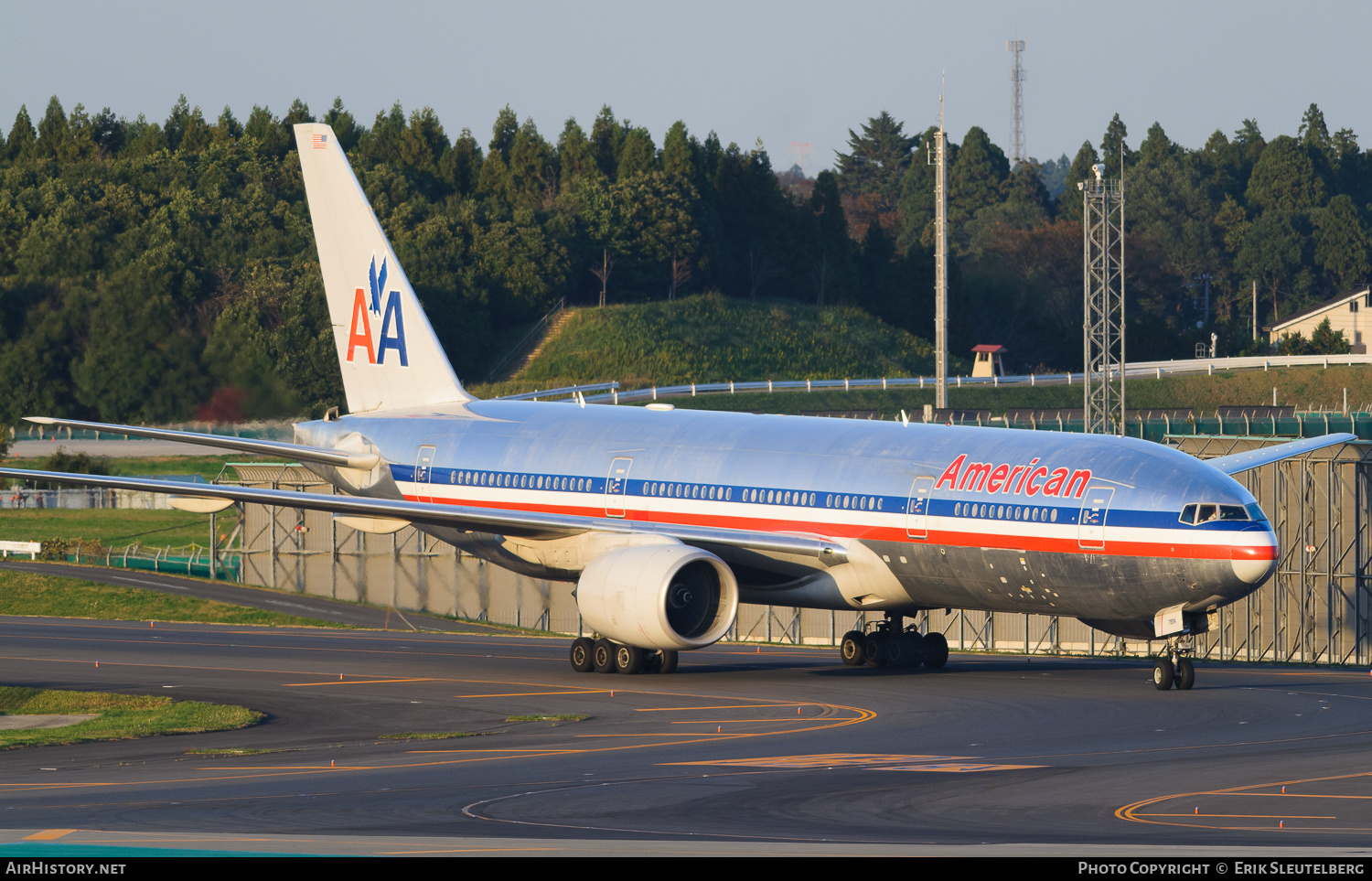 Aircraft Photo of N754AN | Boeing 777-223/ER | American Airlines | AirHistory.net #353357