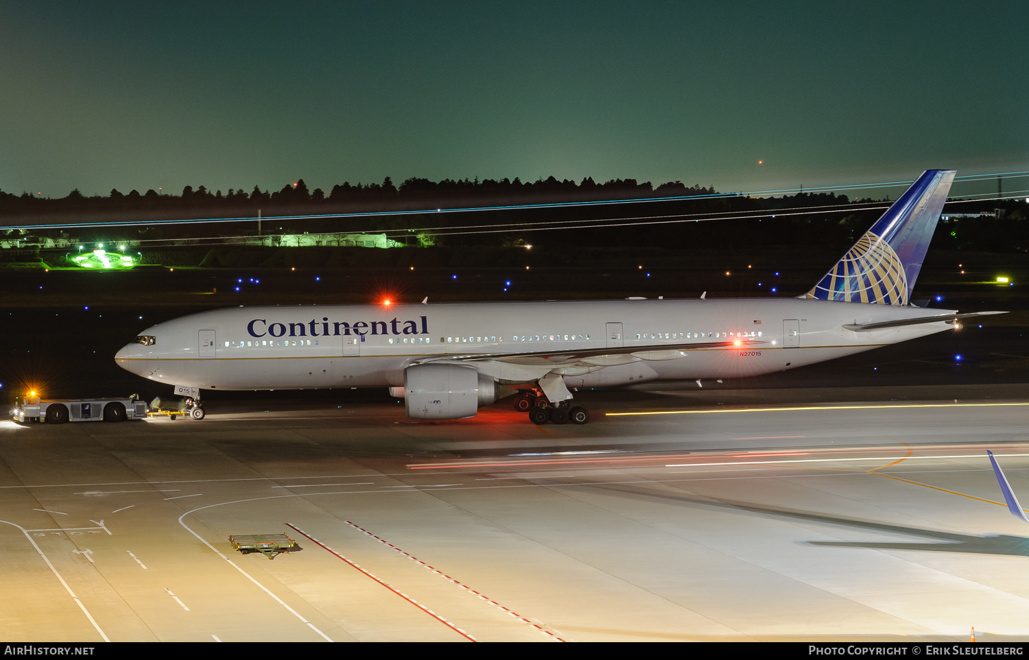 Aircraft Photo of N27015 | Boeing 777-224/ER | Continental Airlines | AirHistory.net #353364