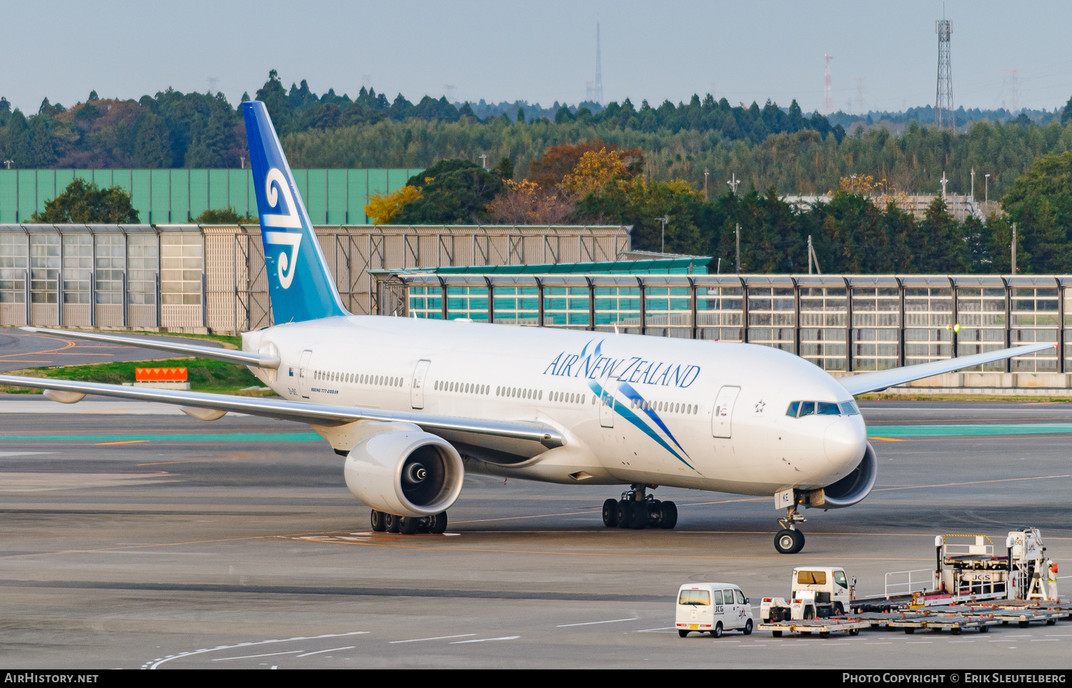 Aircraft Photo of ZK-OKE | Boeing 777-219/ER | Air New Zealand | AirHistory.net #353365