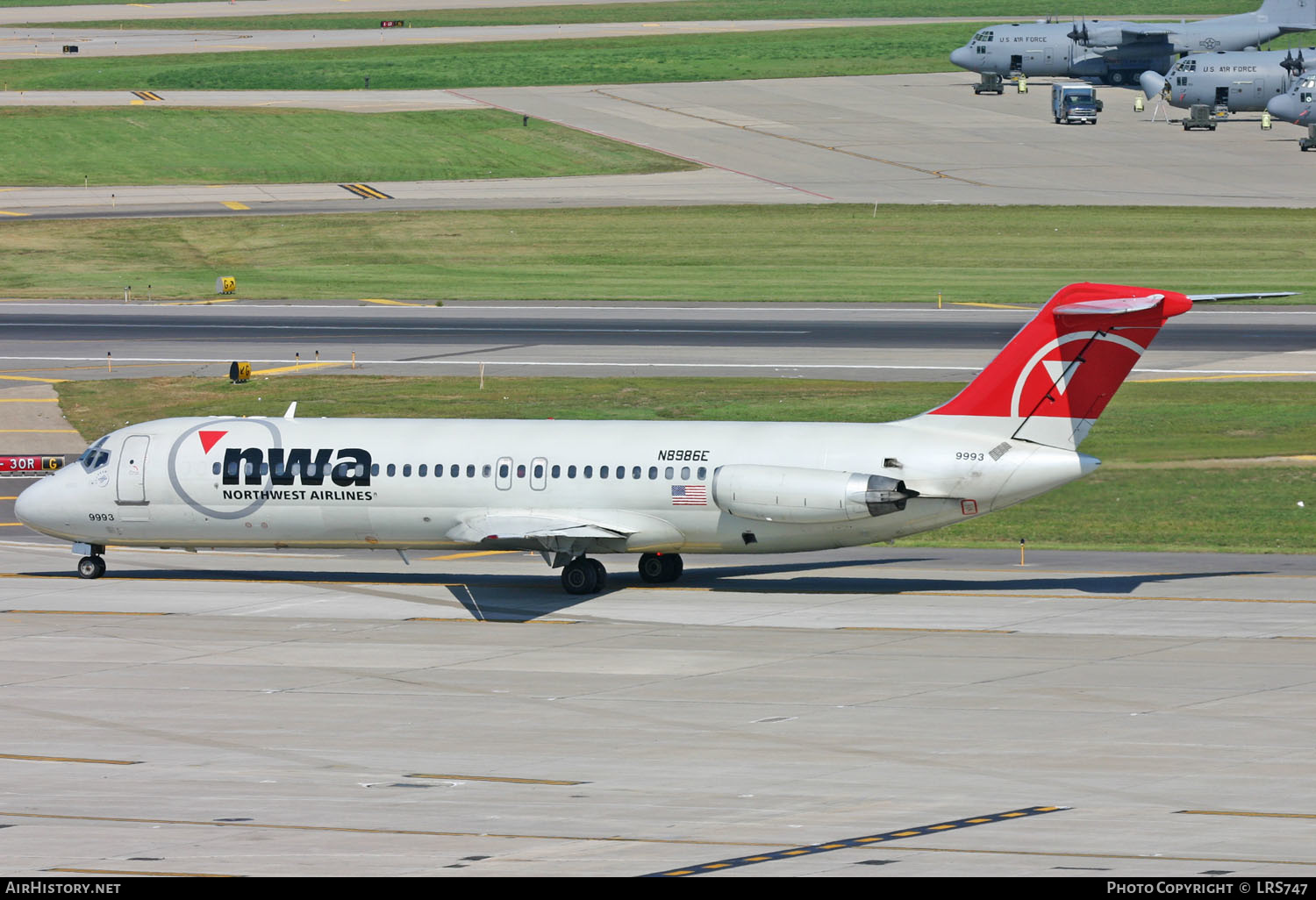 Aircraft Photo of N8986E | McDonnell Douglas DC-9-31 | Northwest Airlines | AirHistory.net #353387