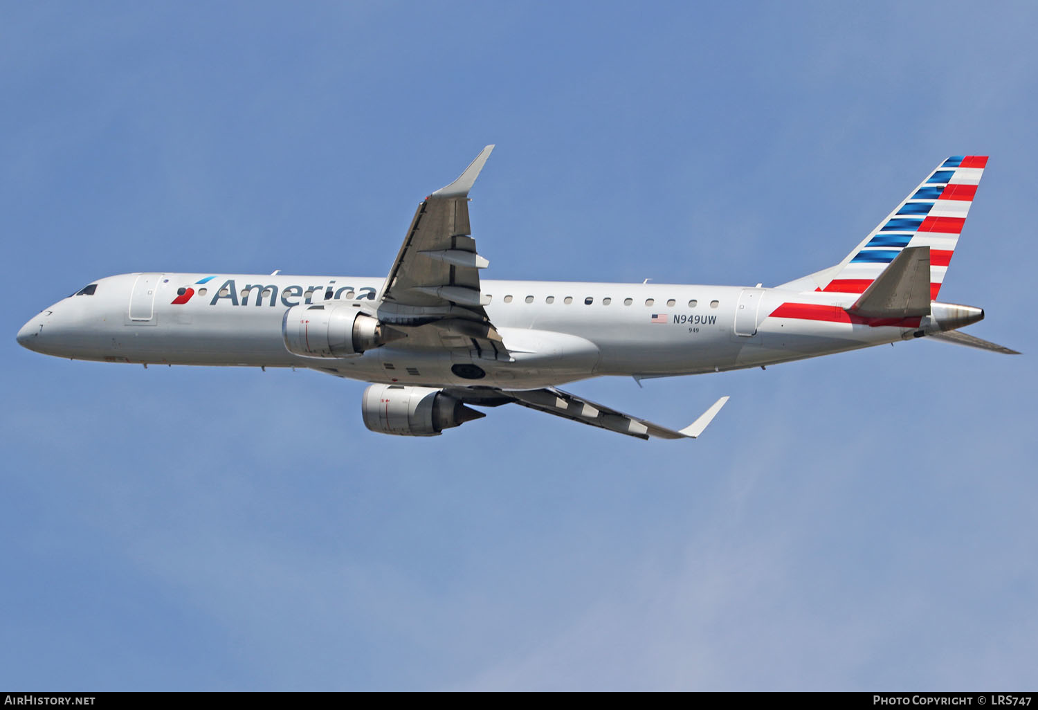 Aircraft Photo of N949UW | Embraer 190AR (ERJ-190-100IGW) | American Airlines | AirHistory.net #353402