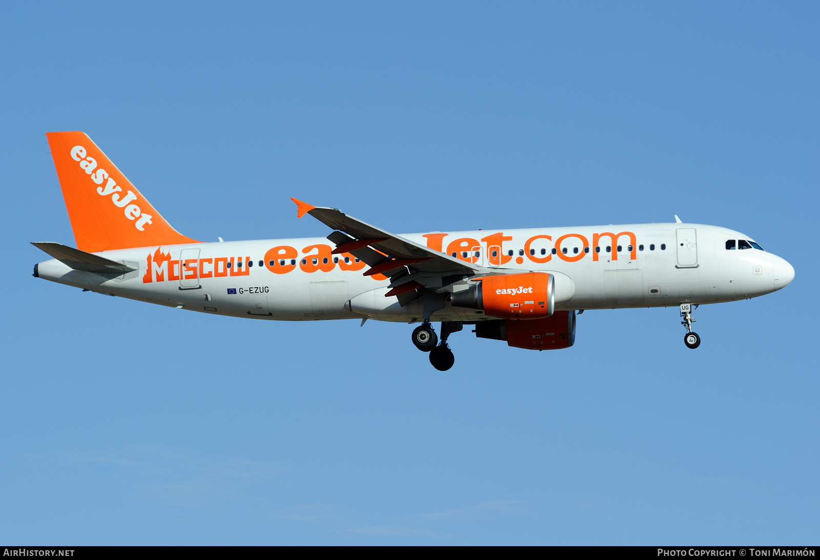Aircraft Photo of G-EZUG | Airbus A320-214 | EasyJet | AirHistory.net #353503